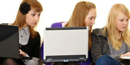 featureslider_3chicas