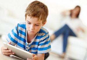 Make-Sure-Your-Kids-Protect-Their-Electronic-Devices-1024x711