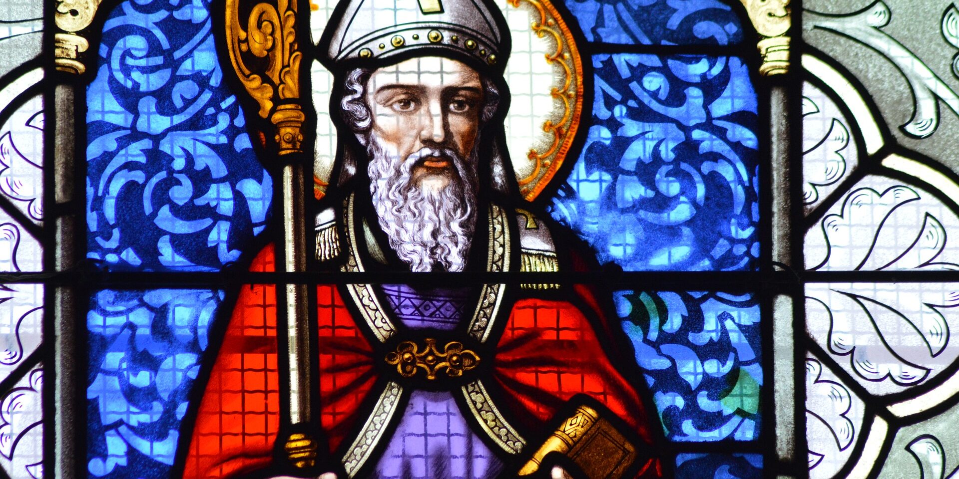 stained-glass-g37e8f812b_1920